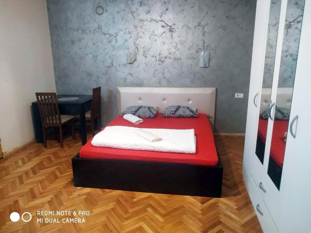 Old Town Rooms Podgorica Exterior foto